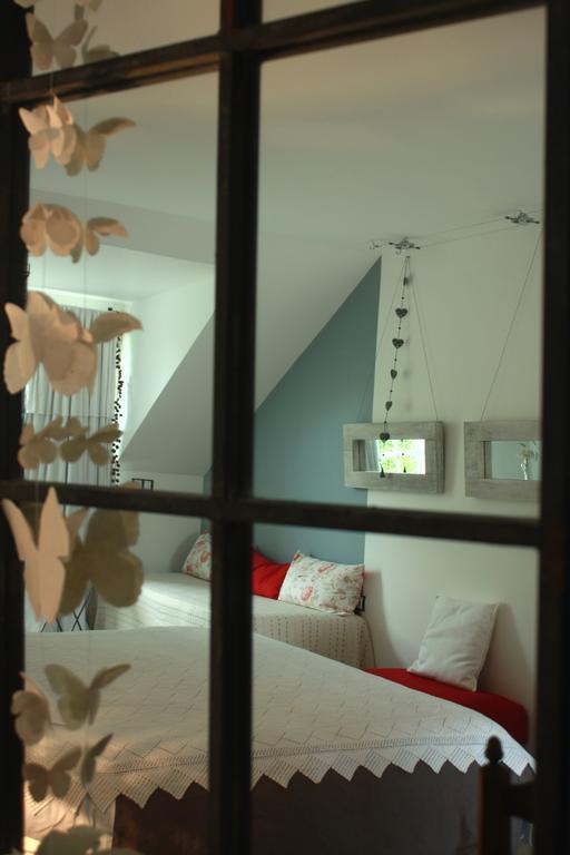 Bed and Breakfast Maison Prairie Bonheur Маньи-лез-Амо Экстерьер фото